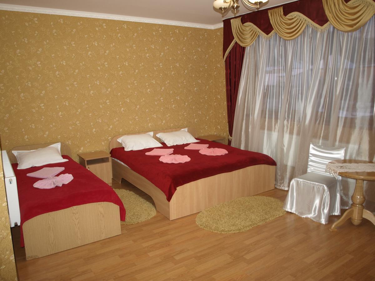 Mini-Hotel "Nord" Chynadiyovo Ngoại thất bức ảnh